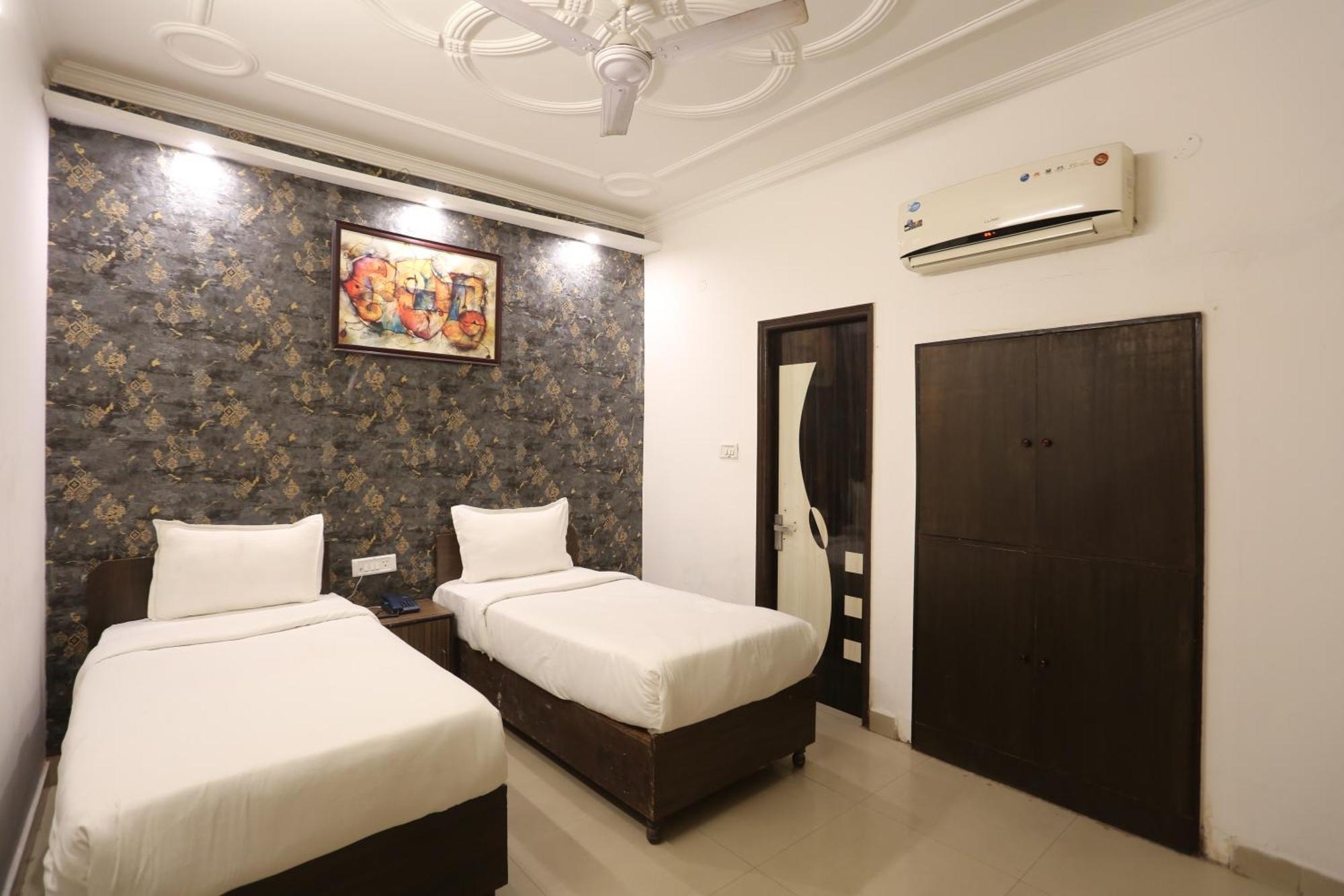 Backpackers - Ink Hotels Delhi Airport By Ss Group ニューデリー エクステリア 写真