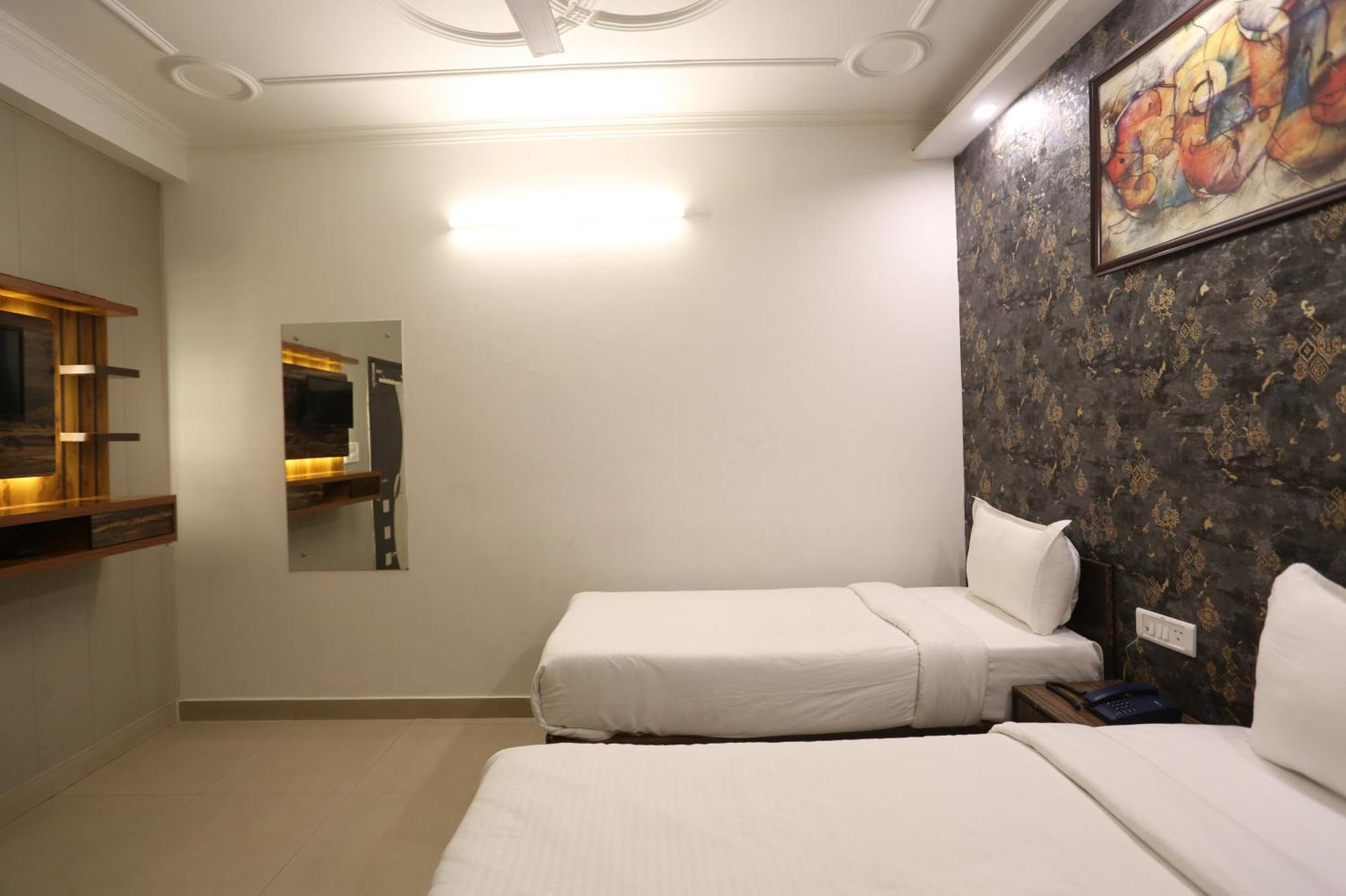Backpackers - Ink Hotels Delhi Airport By Ss Group ニューデリー エクステリア 写真