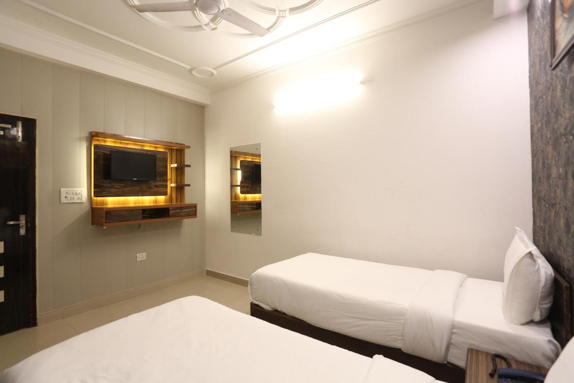 Backpackers - Ink Hotels Delhi Airport By Ss Group ニューデリー エクステリア 写真